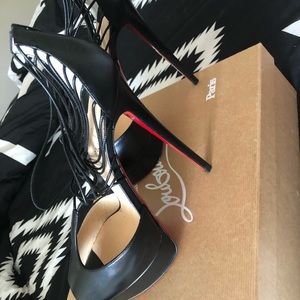 JUST REDUCED 👏🏽👏🏽💯AUTHENTIC LOUBOUTIN wedge heels